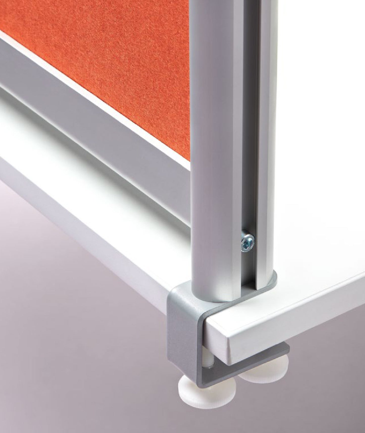 Acoustic table divider with aluminum profile